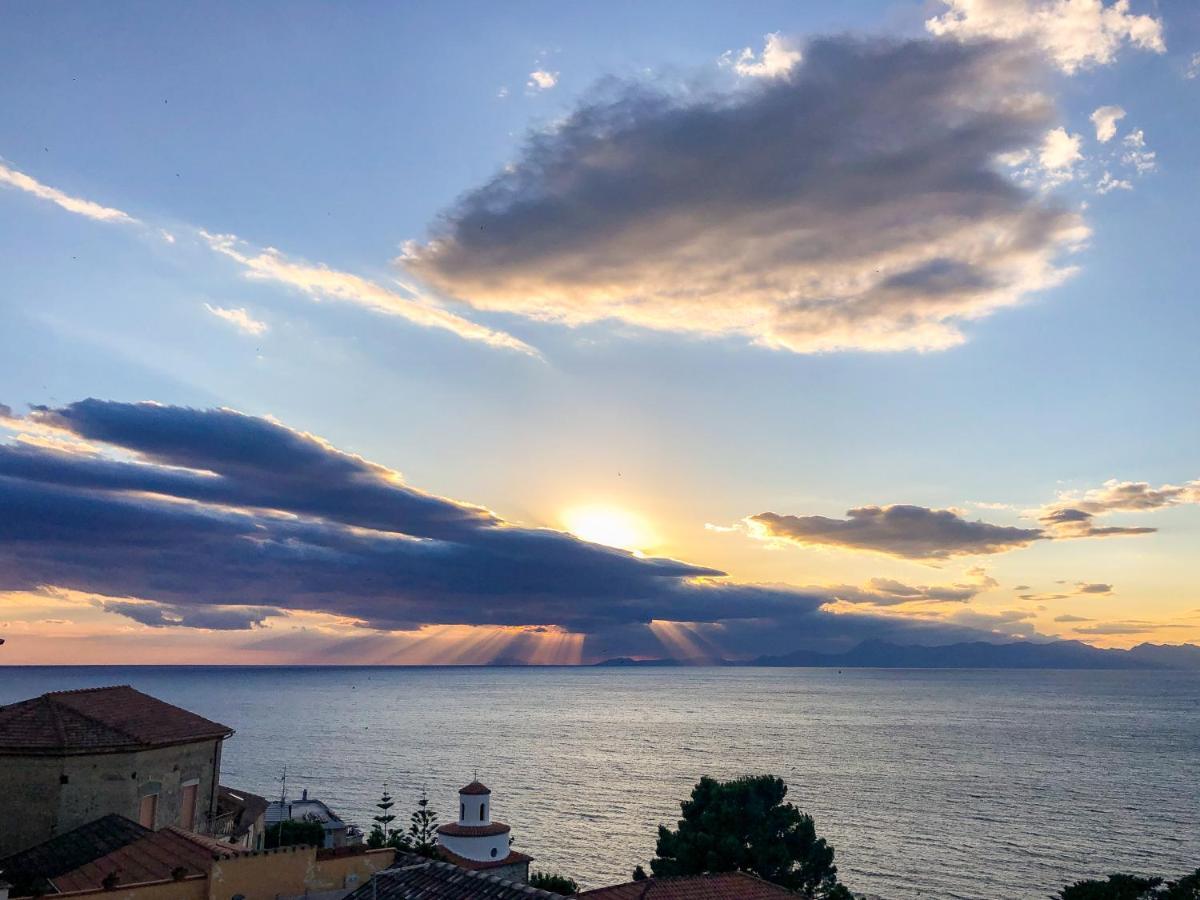 アグローポリ Borgo Dei Saraceni - Domus Indomita Bed & Breakfast エクステリア 写真