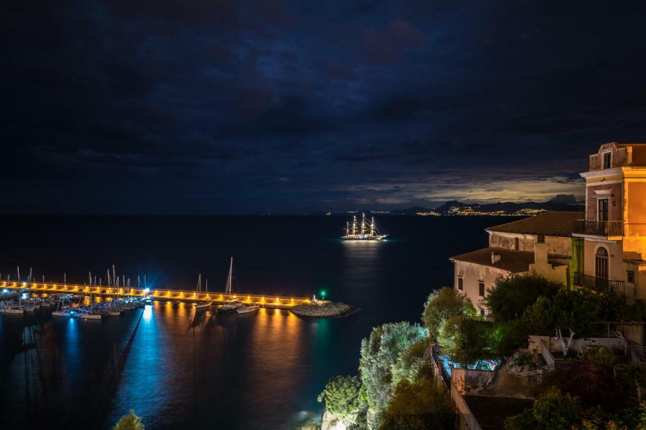 アグローポリ Borgo Dei Saraceni - Domus Indomita Bed & Breakfast エクステリア 写真